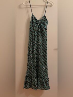 Tempol Maxi Twist-Front Dress